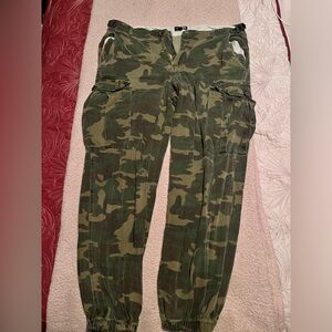 Cadet Kim Oversized Camo Pants